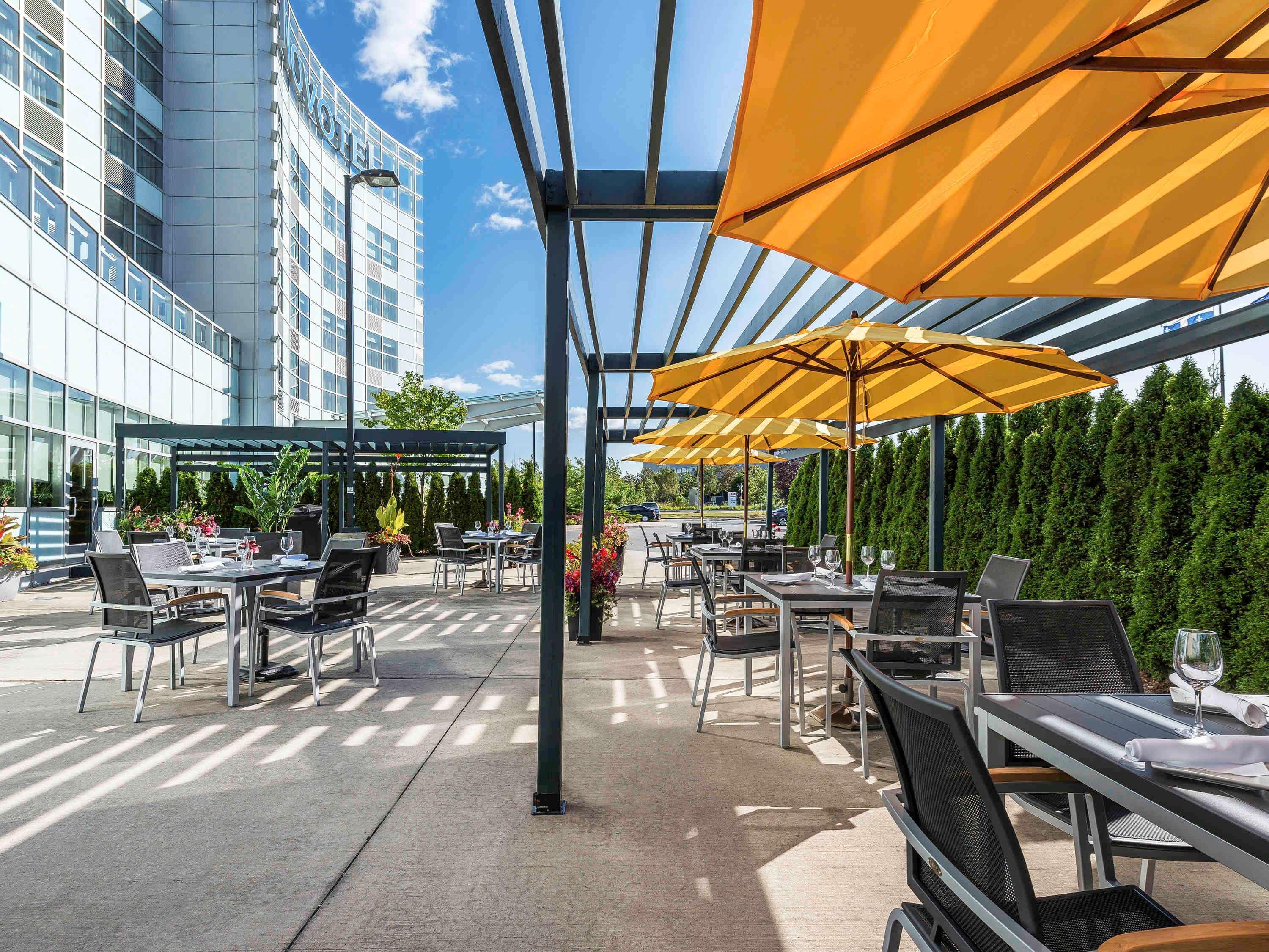 Novotel Montreal Aeroport Дорваль Экстерьер фото